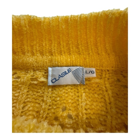 Vintage Chenille Yellow Cable-Knit Turtleneck Sweater - Size Large - Picture 3 of 7